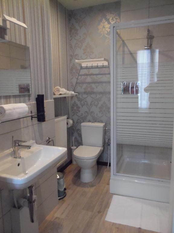 Tweepersoonskamer met Externe Eigen Badkamer - Bad
