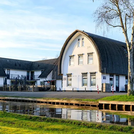 Hotel Giethoorn-3