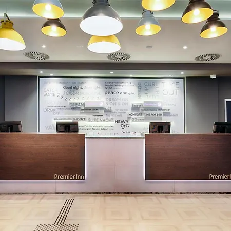 Premier Inn Duesseldorf City Friedrichstadt-2